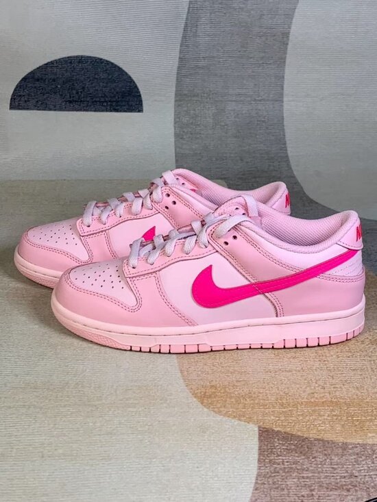 Nike Shoes - Nike Low Top Casual Sneakers Classic Swoosh Lace‑Up Street Shoes